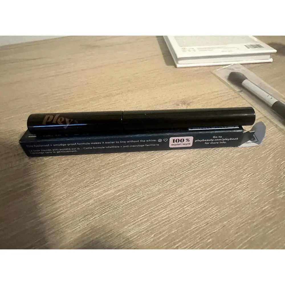 BH Cosmetics Do Not Disturb Palette + Morphe Brush + Pley Liquid Eyeliner